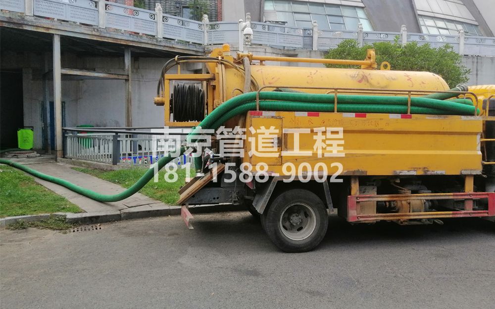 277沙洲商场隔油池吸污