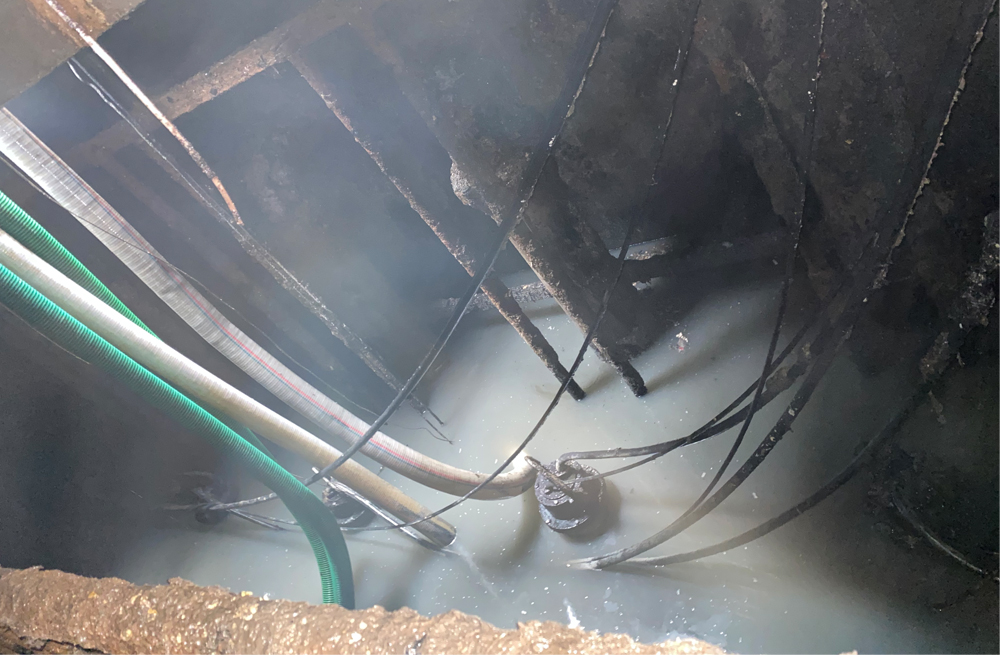 272沙洲商城污水池清运